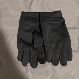 Isotoner Women's Sleek Black Gloves